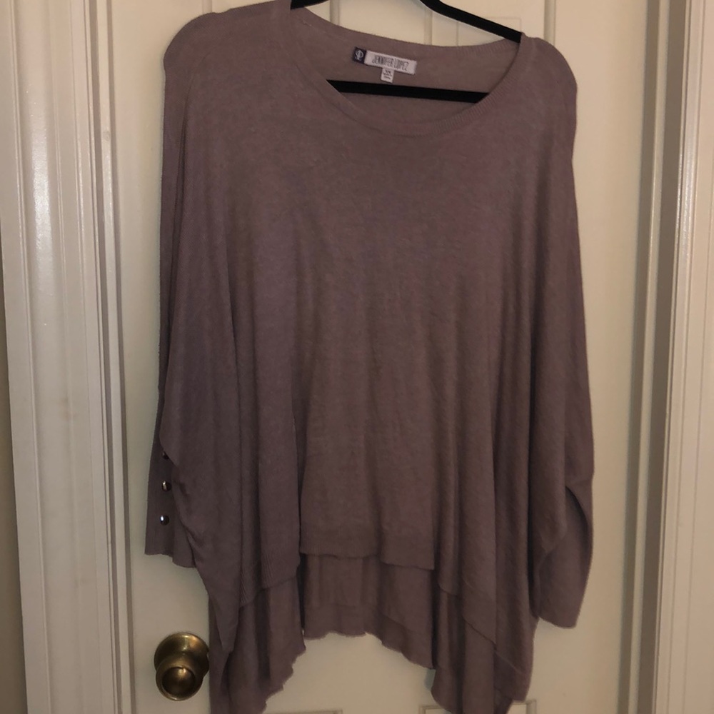 Long sleeve blouse size s/m high in the front low in the back